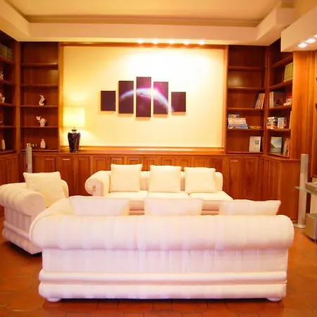 Pamela - Fantastic 5 Bedroom With Lake View Lecco